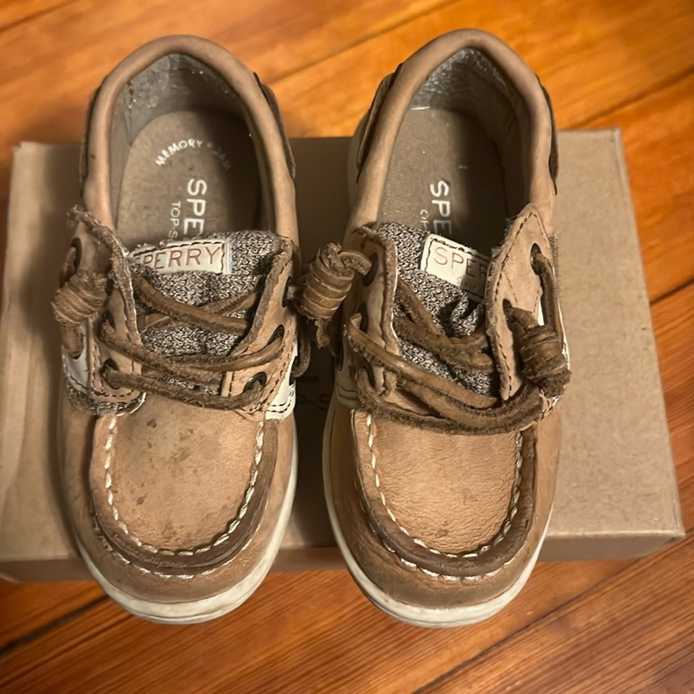 Sperry song fish jr top sider